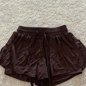 Super cute brown flowy shorts!!